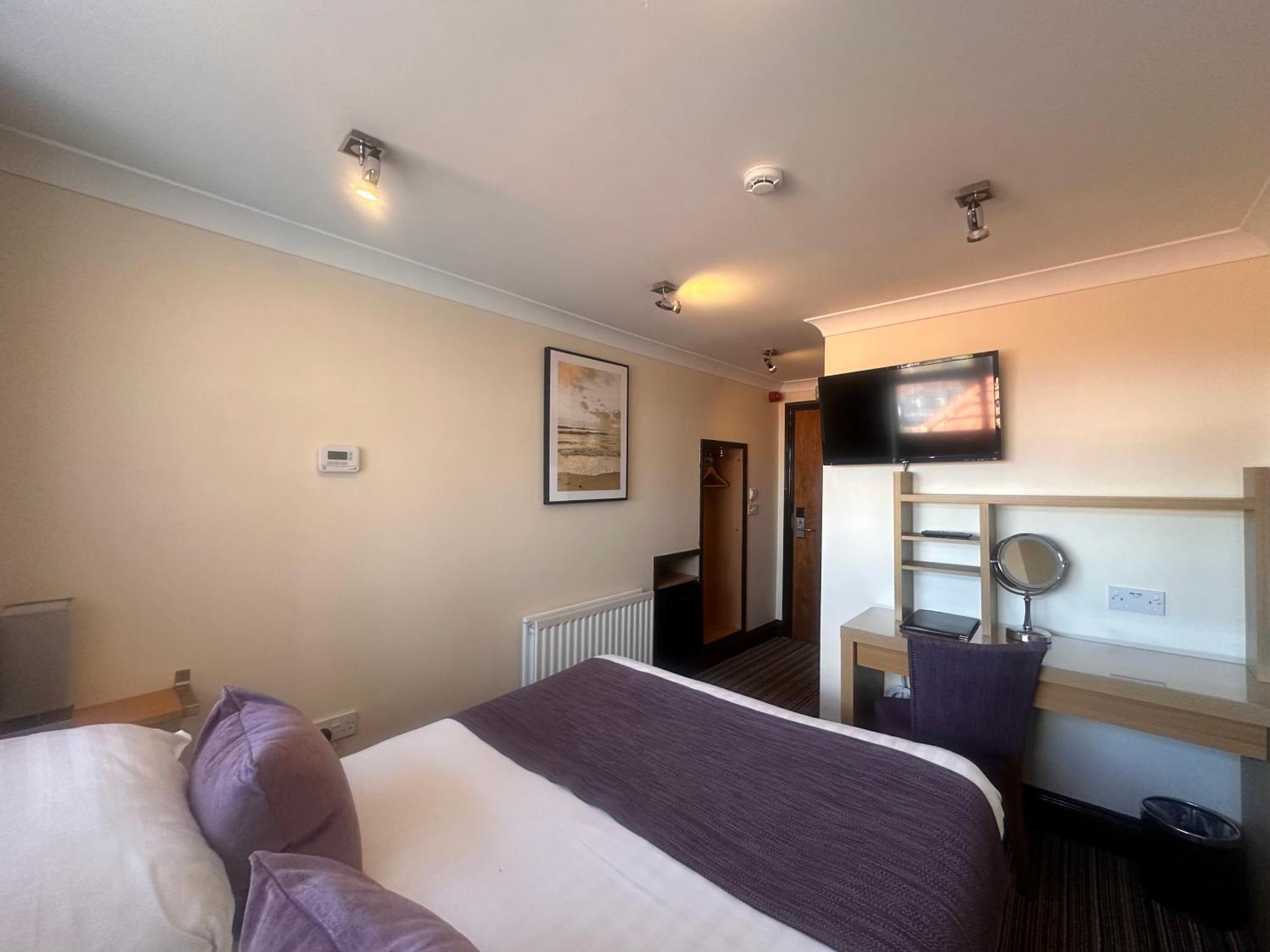 The Bell Guesthouse Peterlee Exterior photo